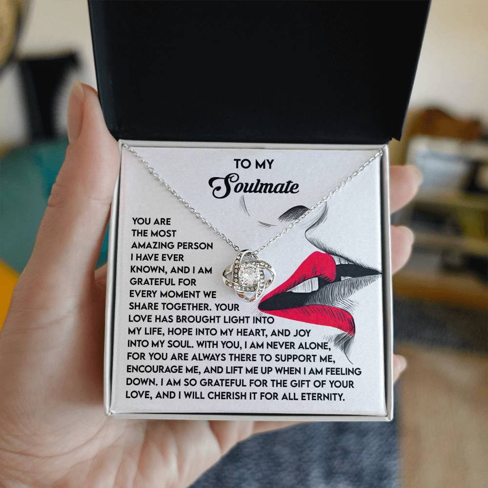 Soulmate - Lift Me Up - Love Knot Necklace