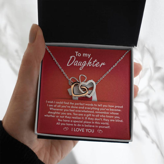 Hija - Un regalo - Corazones entrelazados